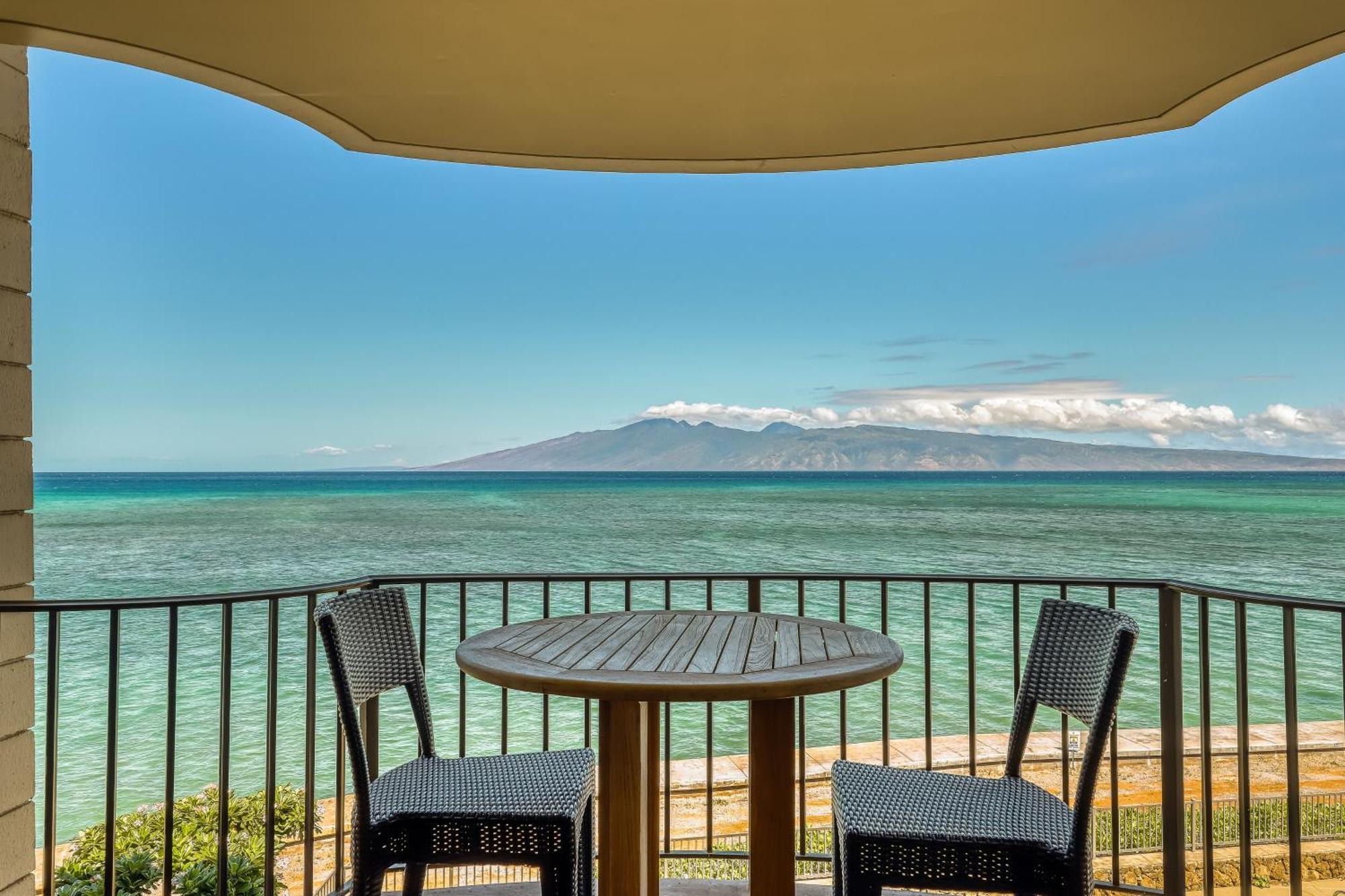 Kahana Reef Oceanfront Condos Ruang foto