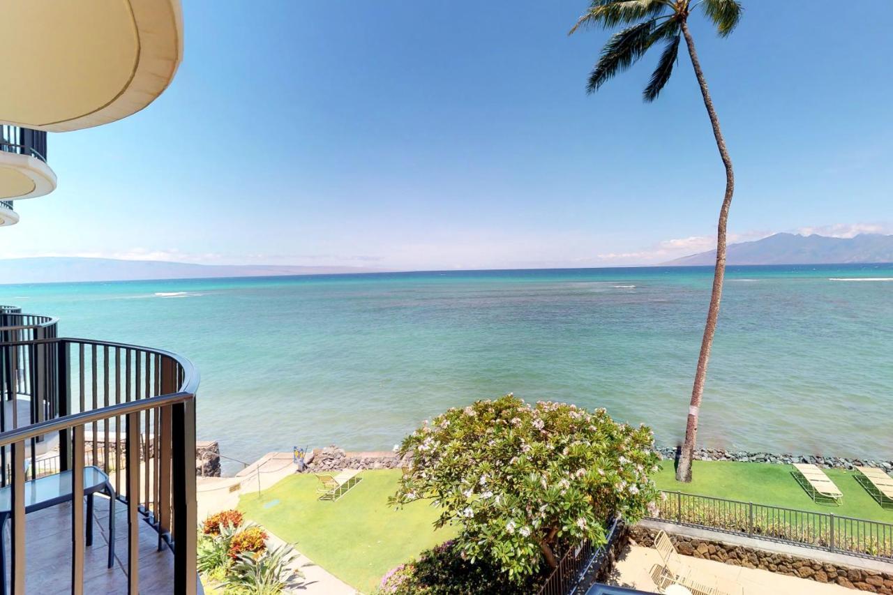 Kahana Reef Oceanfront Condos Bagian luar foto